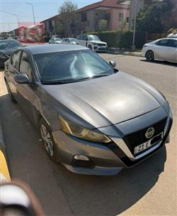 نیسان ئەلتیما